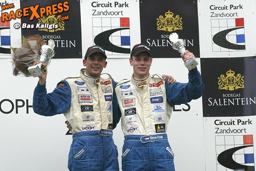 Rogier Jongejans (links) en Simon Knap op het podium